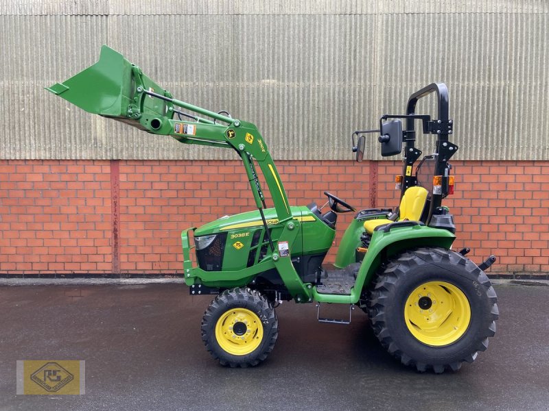 Traktor of the type John Deere 3038E, Neumaschine in Beelen (Picture 1)