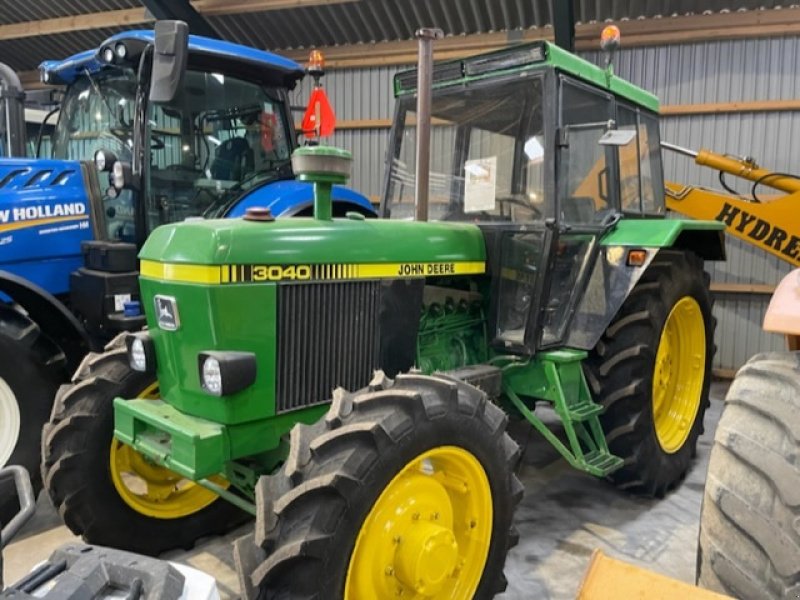 Traktor typu John Deere 3040 4 WD, Gebrauchtmaschine v Hadsten (Obrázek 2)