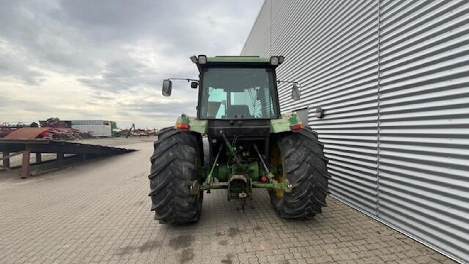 Traktor типа John Deere 3040, Gebrauchtmaschine в Horsens (Фотография 4)