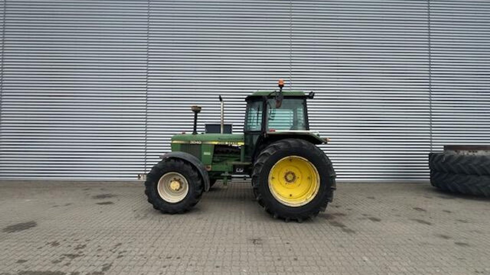 Traktor типа John Deere 3040, Gebrauchtmaschine в Horsens (Фотография 1)