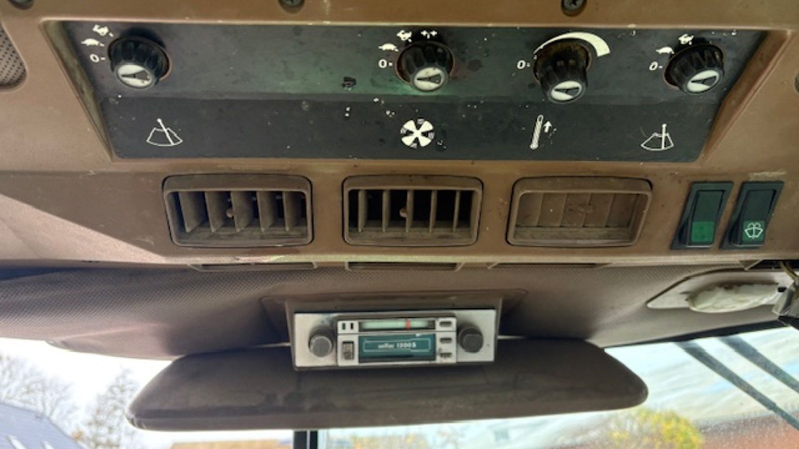 Traktor des Typs John Deere 3050 4WD MED FRONTVÆGTE, Gebrauchtmaschine in Dronninglund (Bild 18)