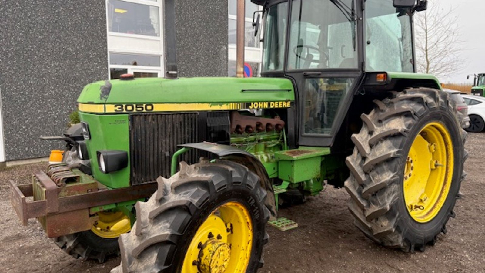 Traktor typu John Deere 3050 4WD MED FRONTVÆGTE, Gebrauchtmaschine w Dronninglund (Zdjęcie 4)