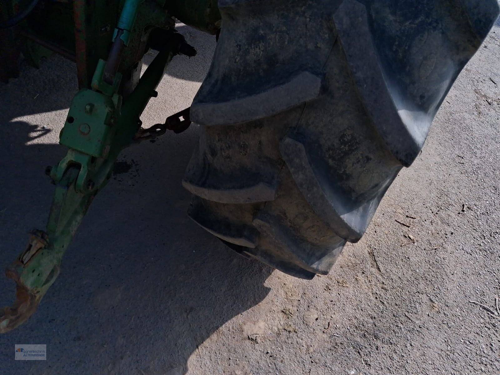 Traktor от тип John Deere 3050, Gebrauchtmaschine в Altenberge (Снимка 10)