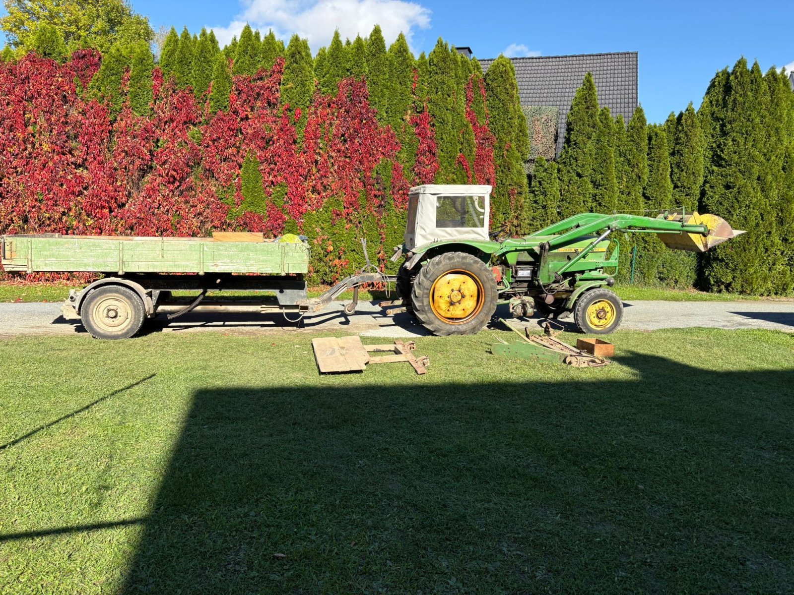 Traktor типа John Deere 310, Gebrauchtmaschine в Bindlach (Фотография 3)