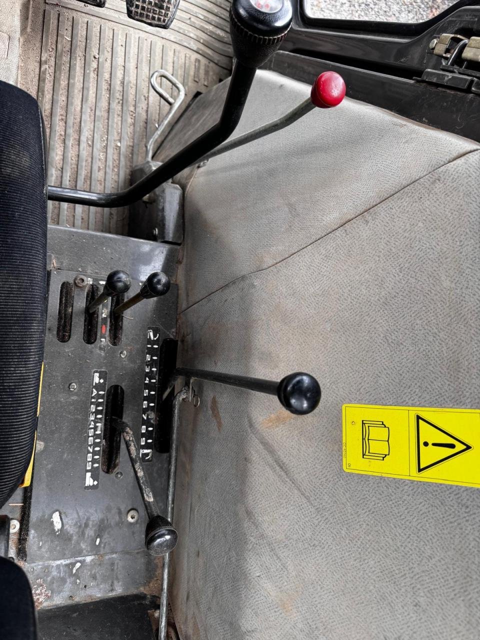 Traktor типа John Deere 3100, Gebrauchtmaschine в Niederkirchen (Фотография 8)