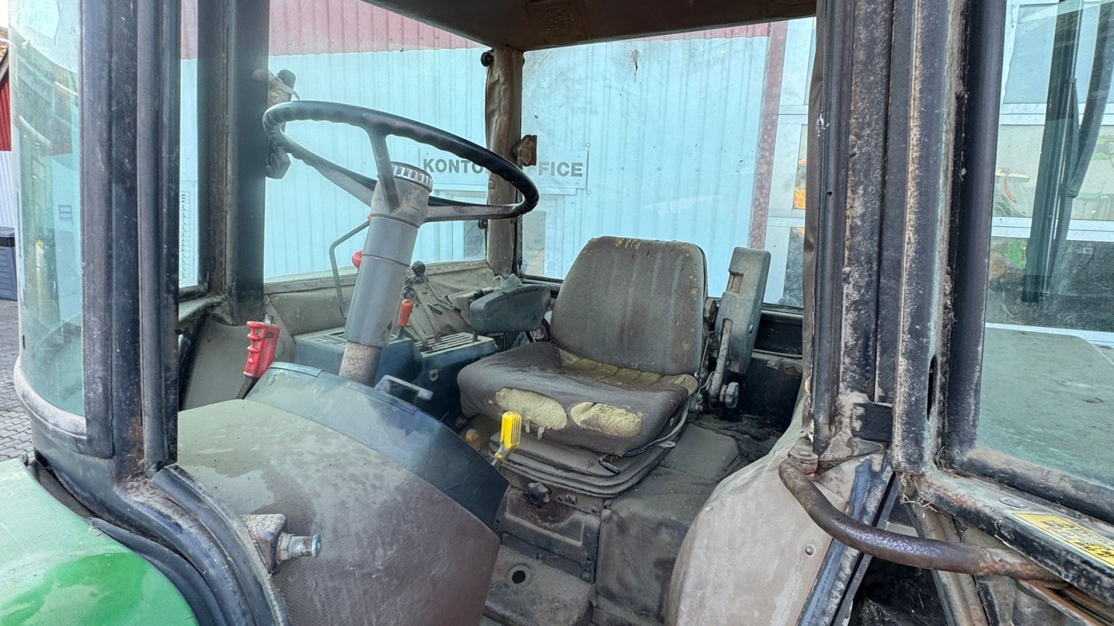 Traktor of the type John Deere 3140 TURBO, Gebrauchtmaschine in Nørager (Picture 17)