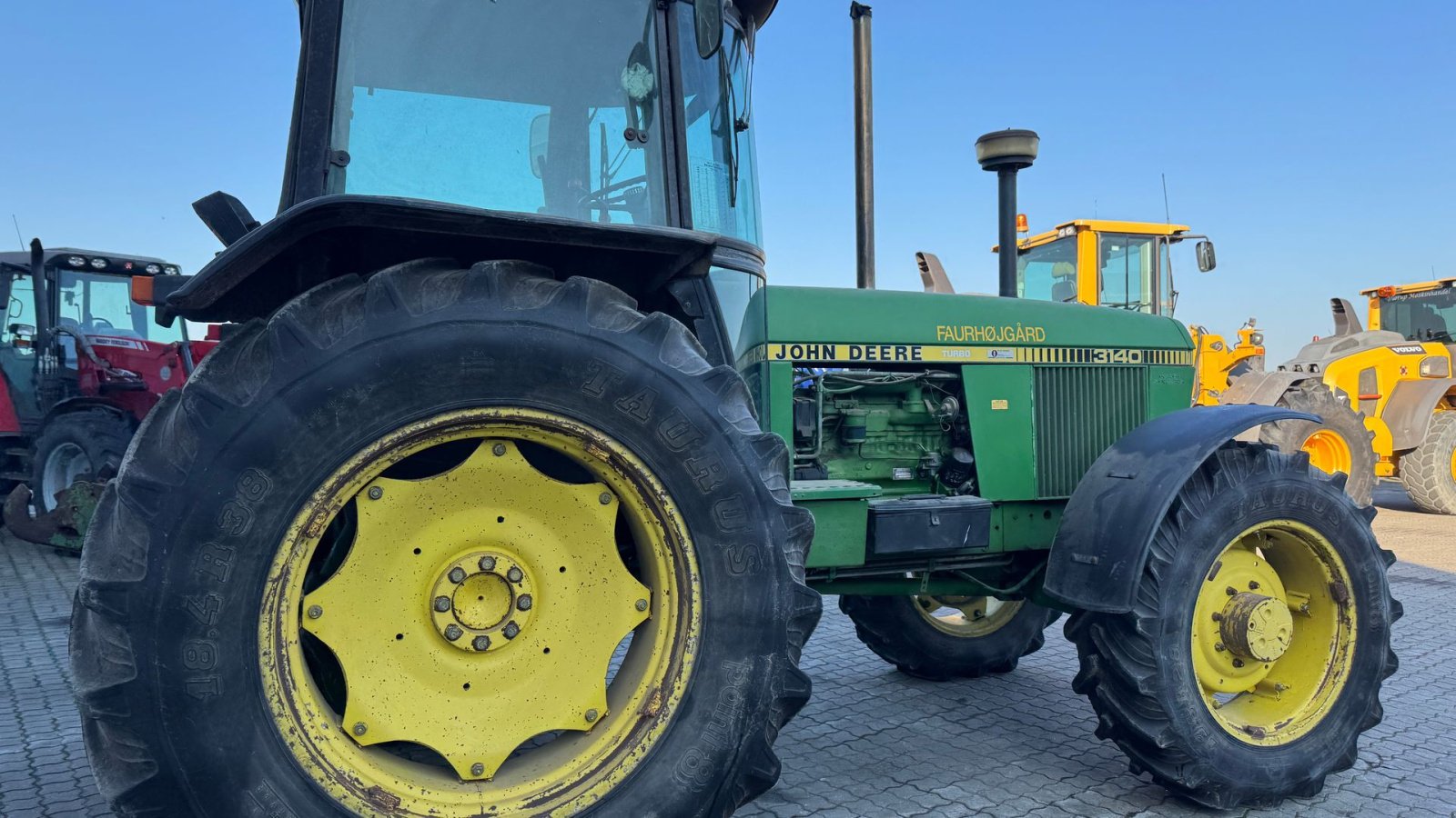 Traktor of the type John Deere 3140 TURBO, Gebrauchtmaschine in Nørager (Picture 13)