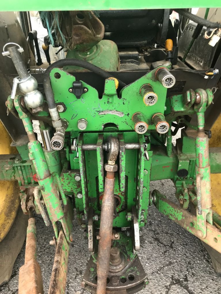 Traktor vrste John Deere 3210 X  CABINE, Gebrauchtmaschine v MORLHON LE HAUT (Slika 10)