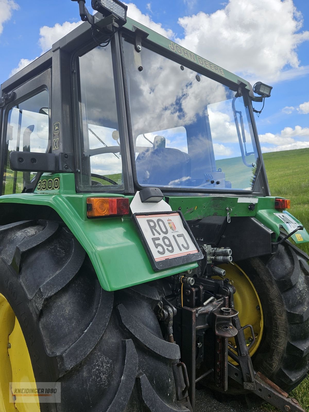 Traktor of the type John Deere 3300 X, Gebrauchtmaschine in Altenfelden (Picture 2)