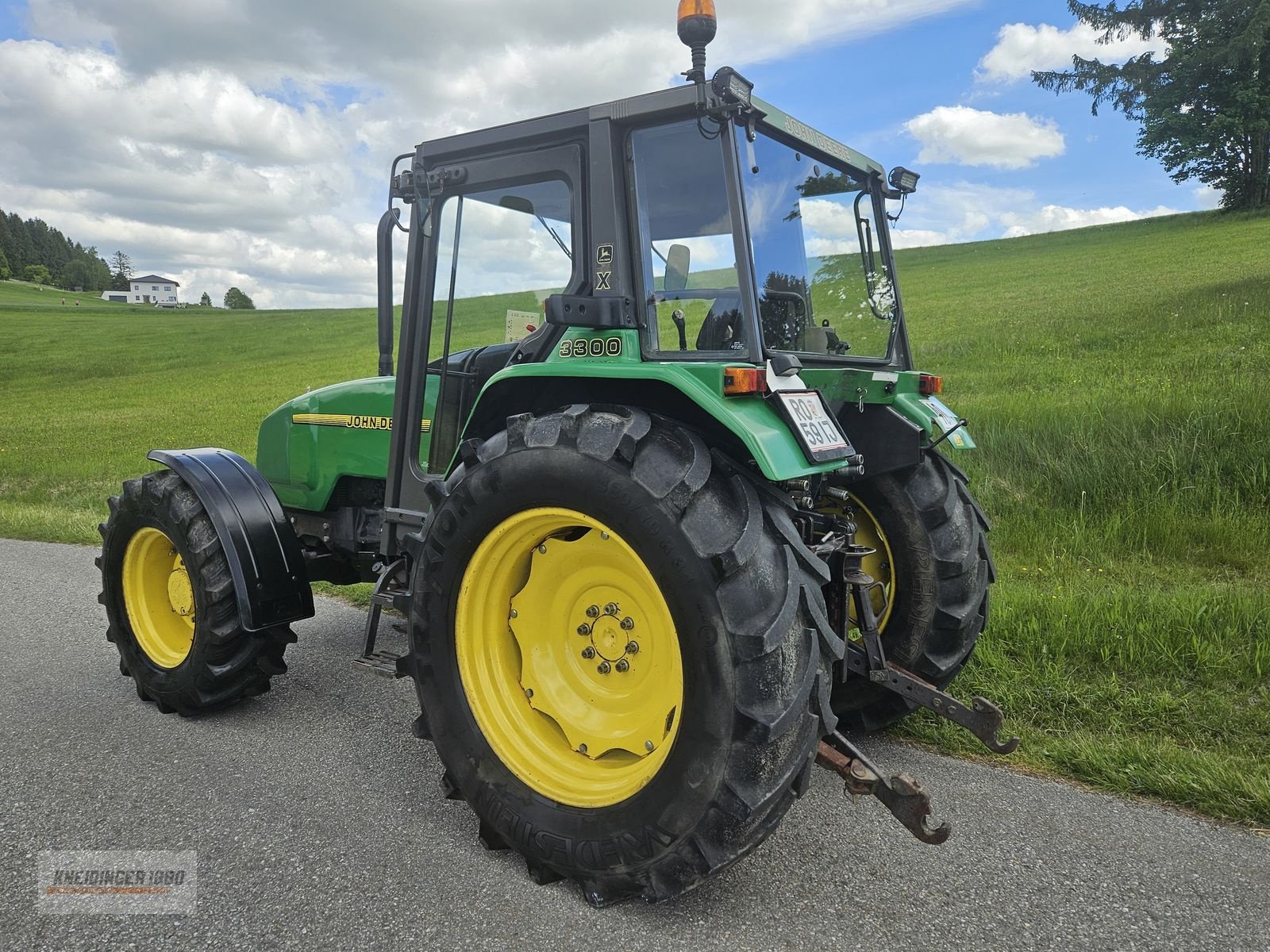 Traktor of the type John Deere 3300 X, Gebrauchtmaschine in Altenfelden (Picture 20)
