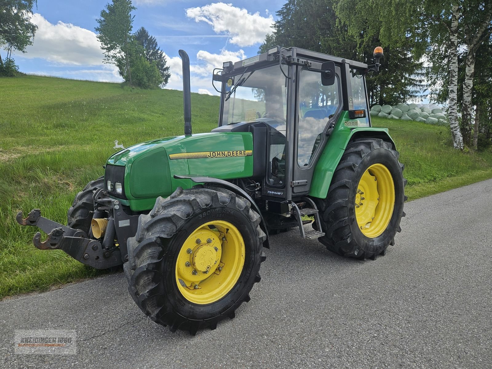 Traktor of the type John Deere 3300 X, Gebrauchtmaschine in Altenfelden (Picture 21)