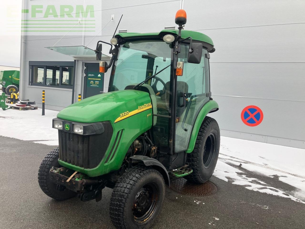 Traktor za tip John Deere 3320, Gebrauchtmaschine u REDLHAM (Slika 1)