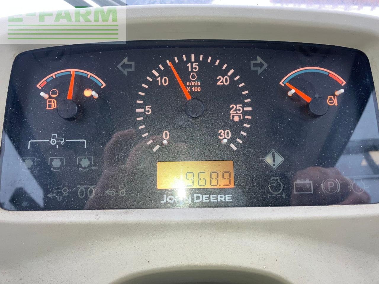Traktor za tip John Deere 3320, Gebrauchtmaschine u REDLHAM (Slika 15)