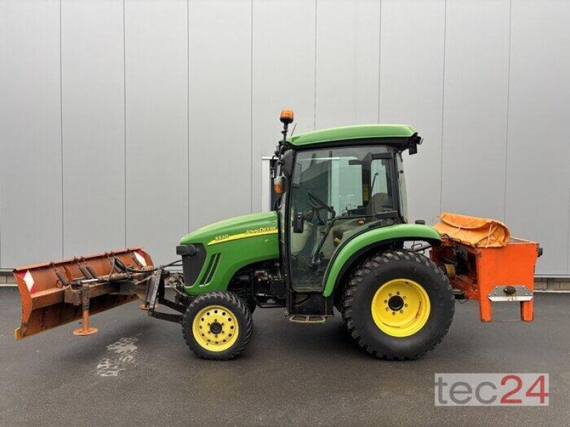Traktor of the type John Deere 3320, Gebrauchtmaschine in Wipperfürth (Picture 9)