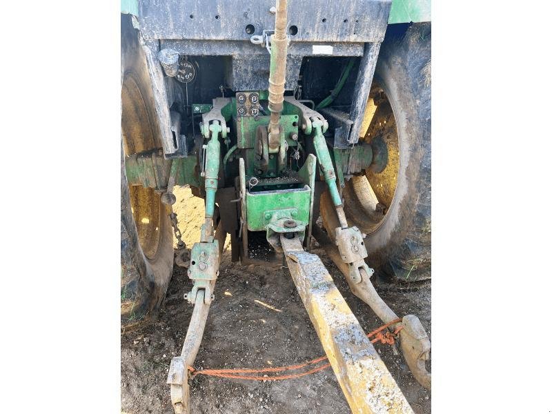 Traktor del tipo John Deere 3350, Gebrauchtmaschine en SAINT-GERMAIN DU PUY (Imagen 5)