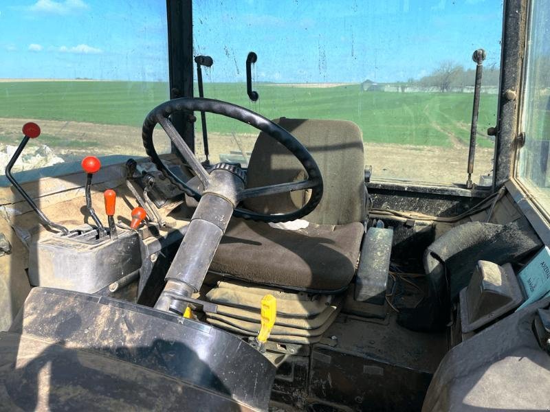 Traktor del tipo John Deere 3350, Gebrauchtmaschine en SAINT-GERMAIN DU PUY (Imagen 9)