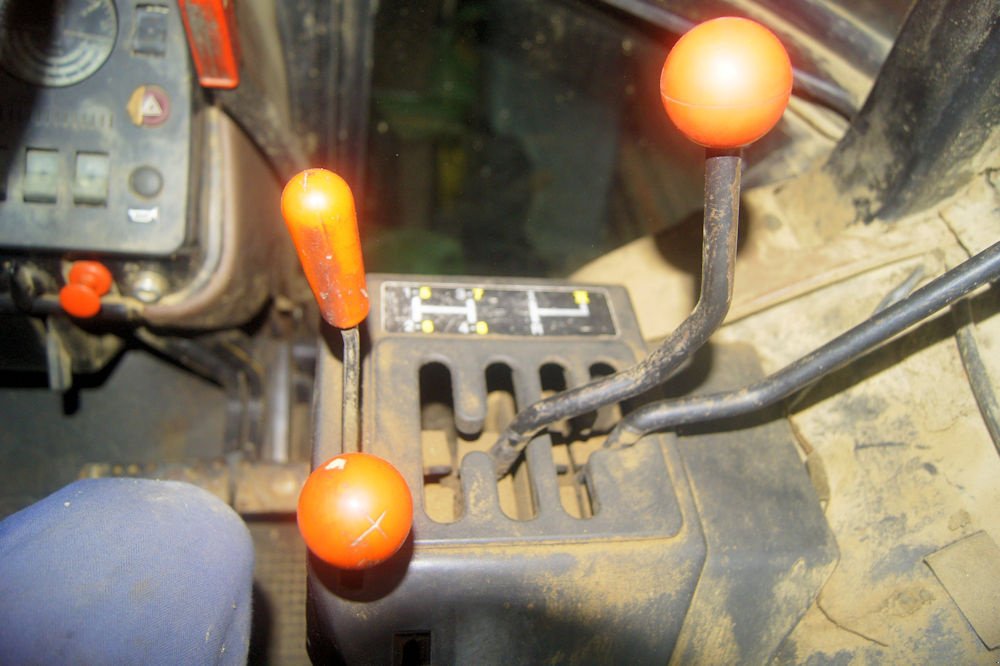 Traktor типа John Deere 3350, Gebrauchtmaschine в Geiselhöring (Фотография 20)