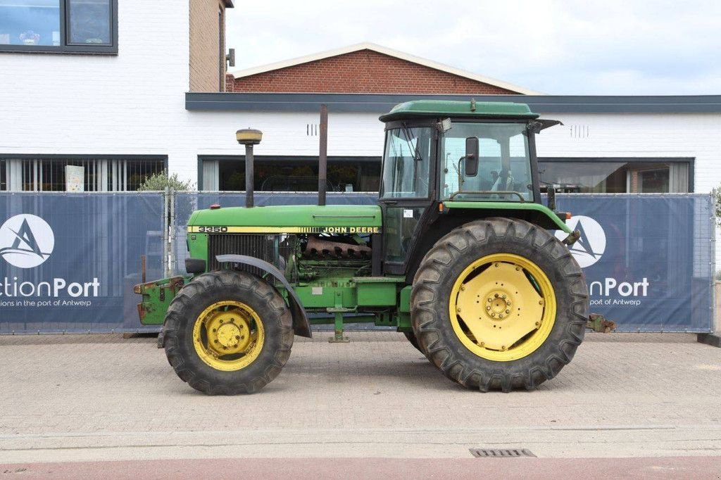 Traktor del tipo John Deere 3350A, Gebrauchtmaschine en Antwerpen (Imagen 2)
