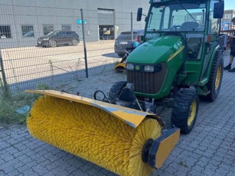 Traktor типа John Deere 3520, Gebrauchtmaschine в Rødovre (Фотография 1)