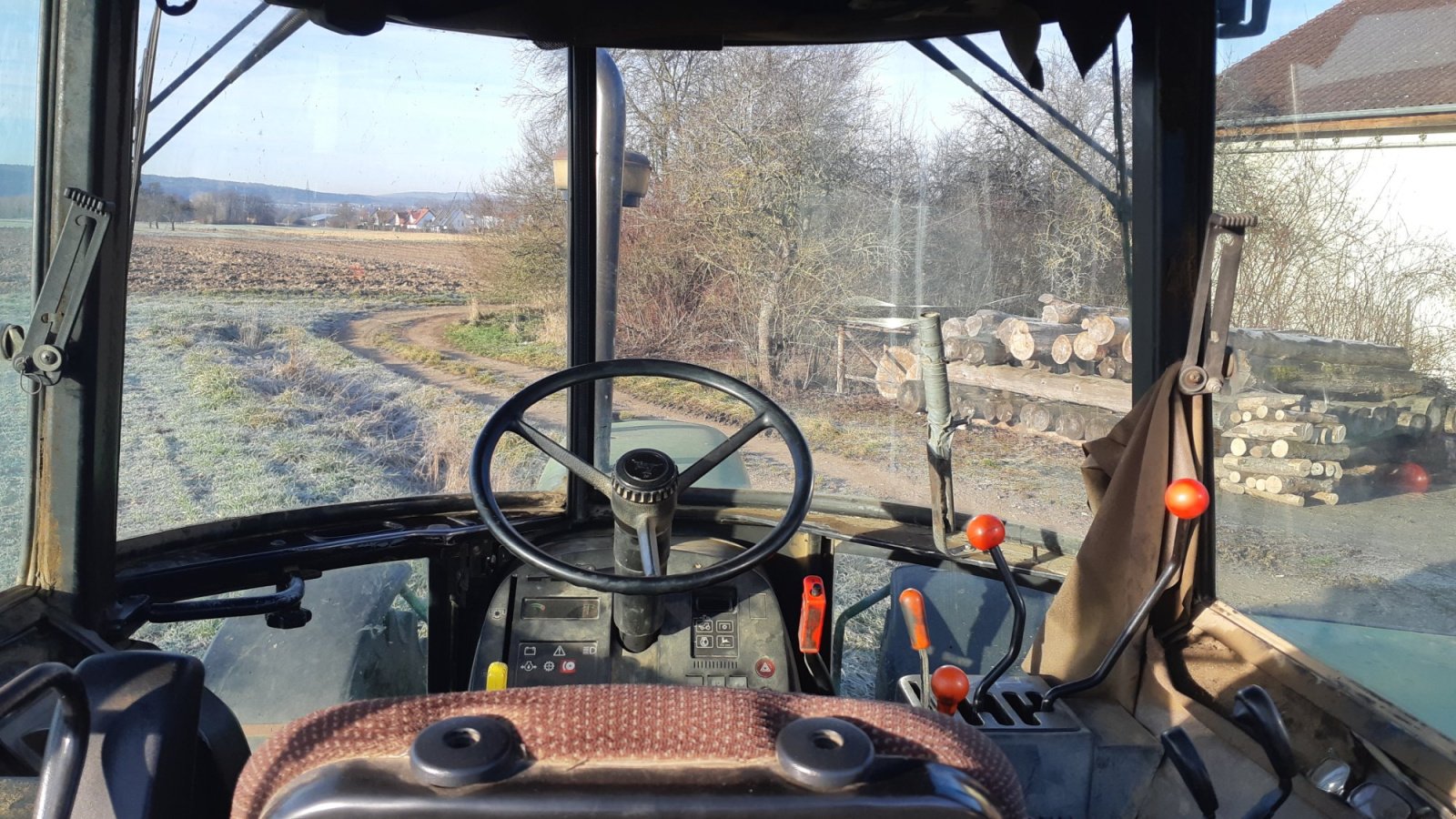 Traktor типа John Deere 3650, Gebrauchtmaschine в Eggolsheim (Фотография 4)