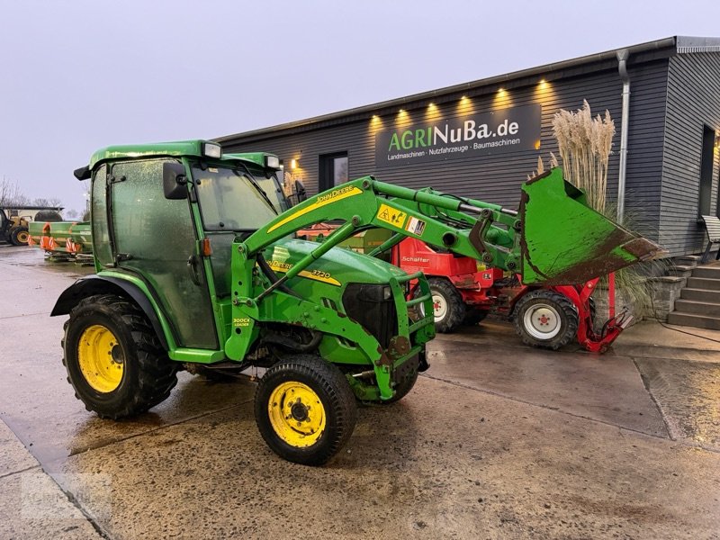 Traktor tip John Deere 3720 mit Frontlader, Gebrauchtmaschine in Prenzlau (Poză 1)