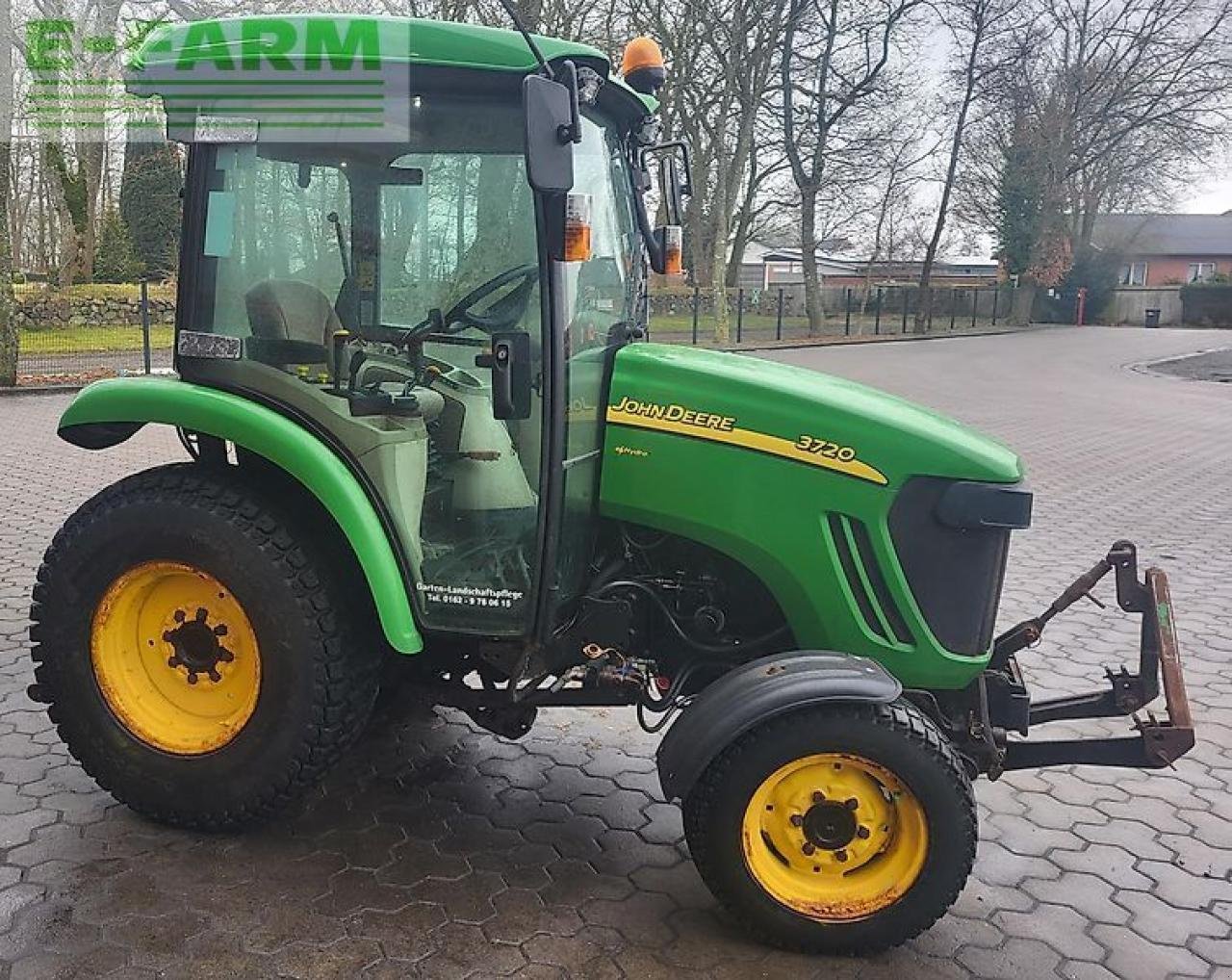 Traktor des Typs John Deere 3720, Gebrauchtmaschine in STEDESAND (Bild 4)