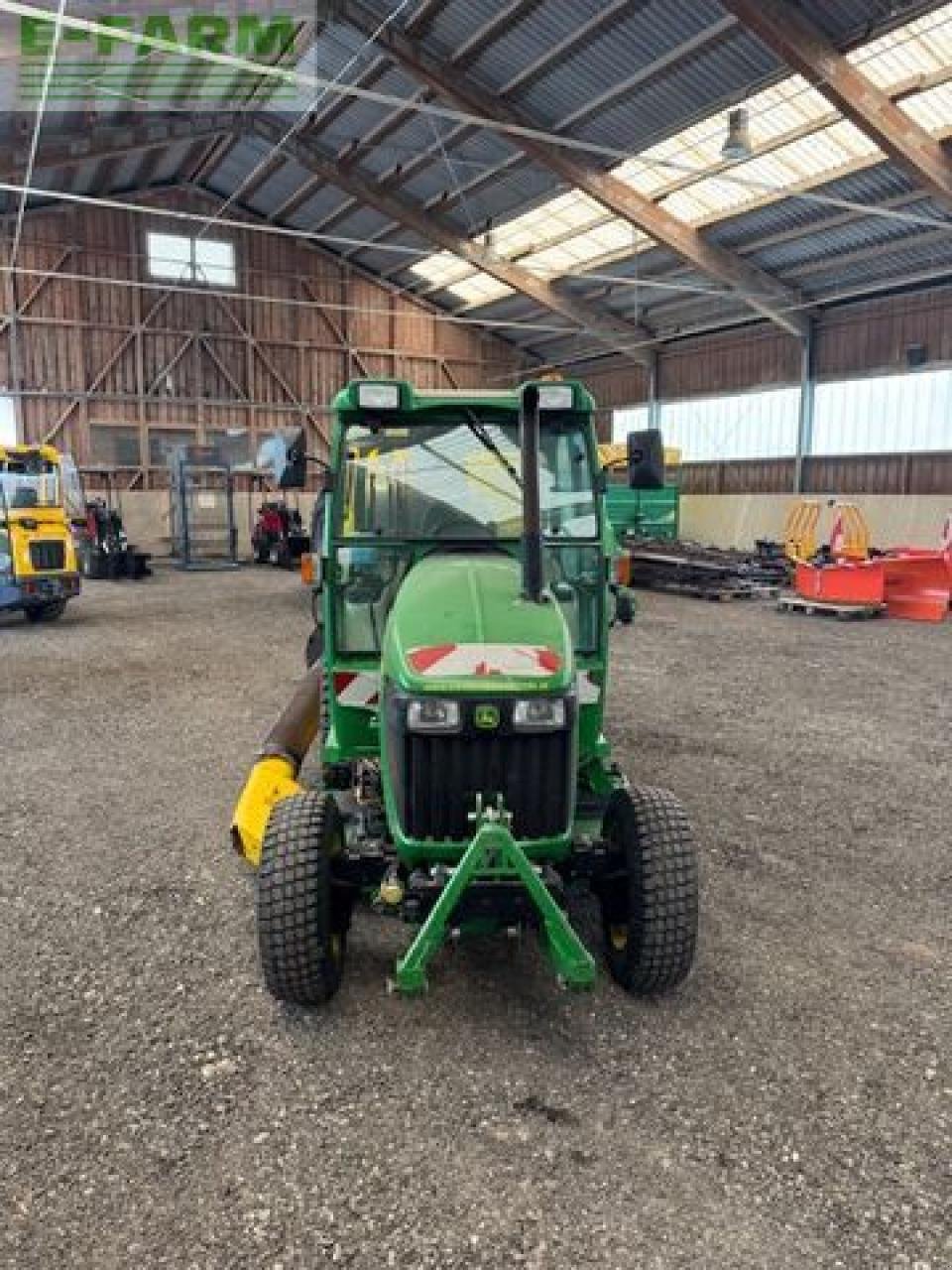 Traktor от тип John Deere 3720, Gebrauchtmaschine в SALZBURG (Снимка 4)