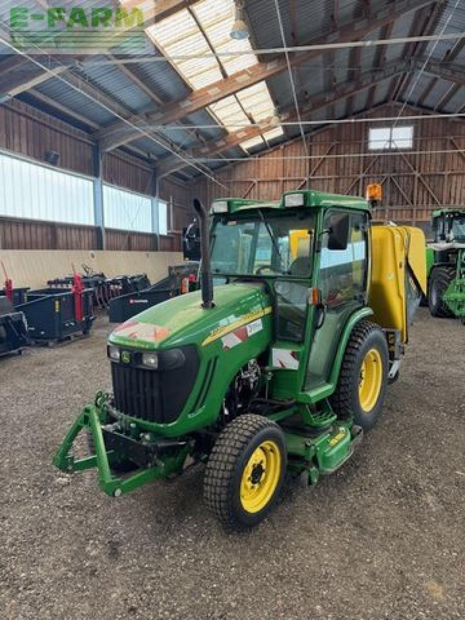 Traktor от тип John Deere 3720, Gebrauchtmaschine в SALZBURG (Снимка 5)
