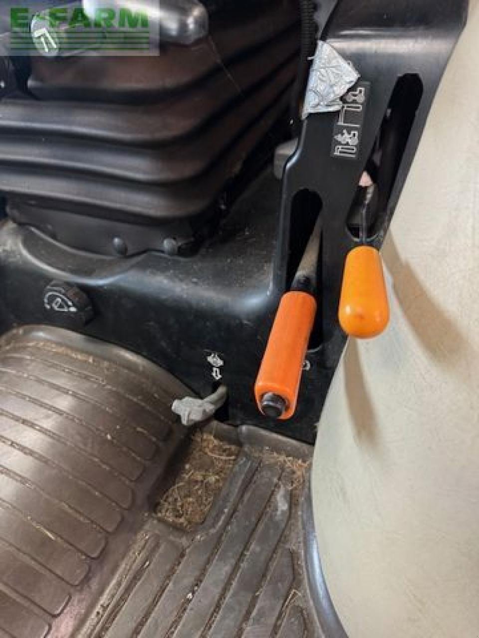 Traktor от тип John Deere 3720, Gebrauchtmaschine в SALZBURG (Снимка 10)