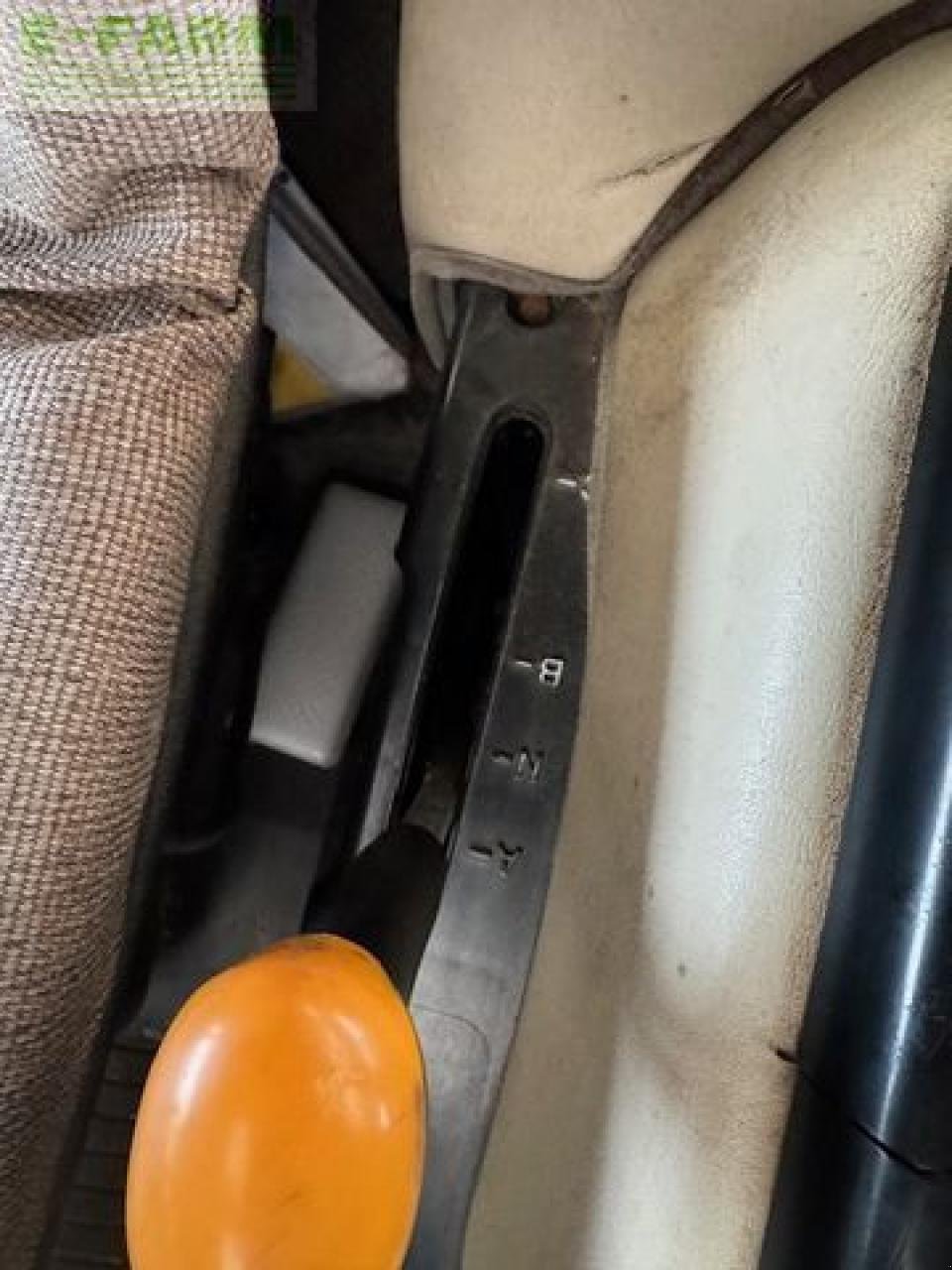 Traktor от тип John Deere 3720, Gebrauchtmaschine в SALZBURG (Снимка 12)