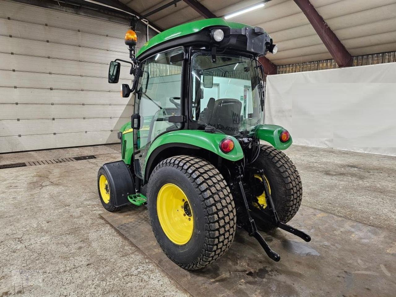 Traktor des Typs John Deere 3720, Gebrauchtmaschine in Pragsdorf (Bild 9)