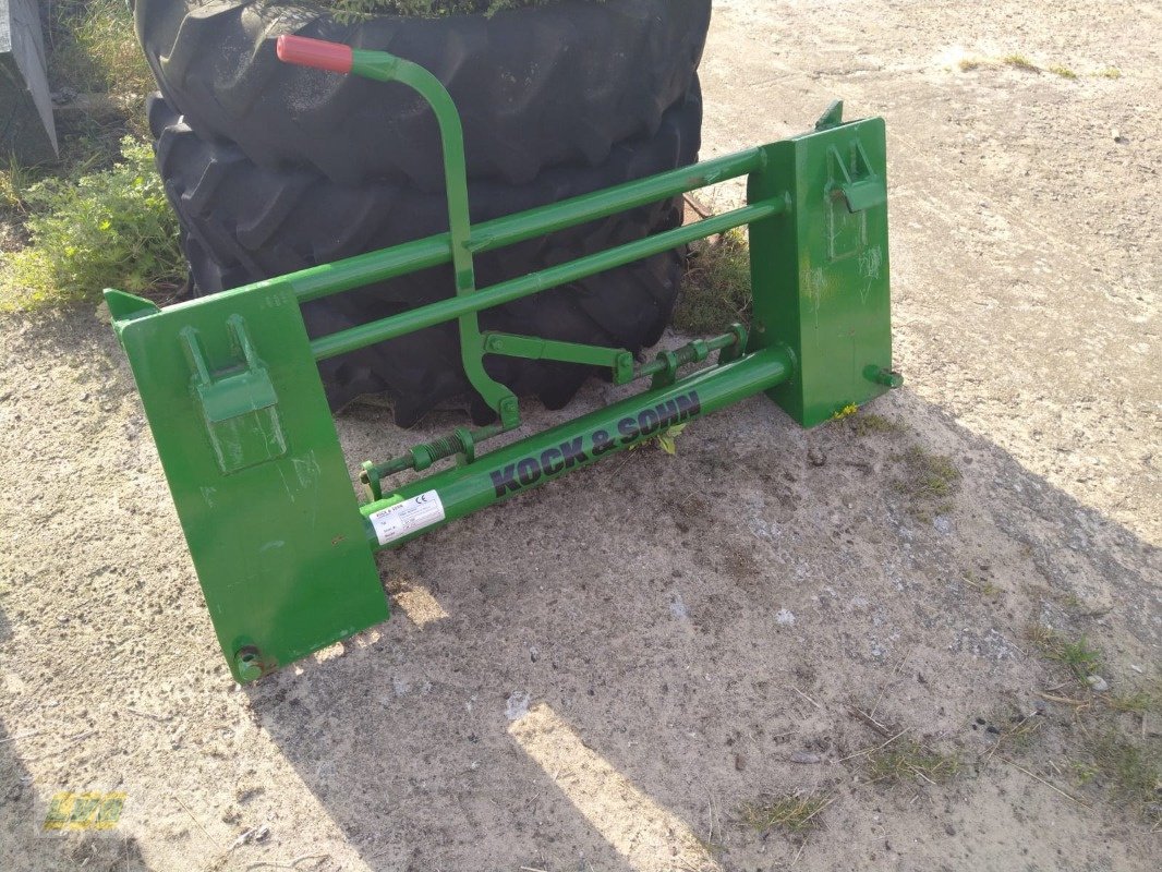 Traktor of the type John Deere 4052M mit Frontlader, Gebrauchtmaschine in Schenkenberg (Picture 17)