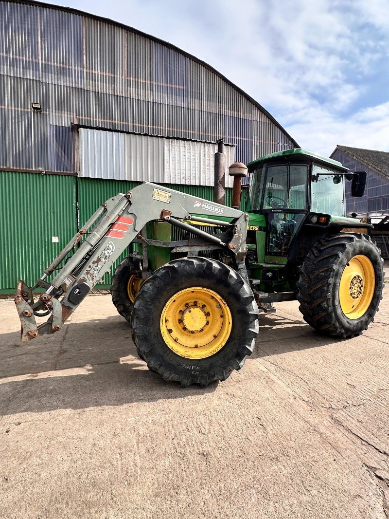 Traktor typu John Deere 4055, Gebrauchtmaschine v Liebenwalde (Obrázek 4)