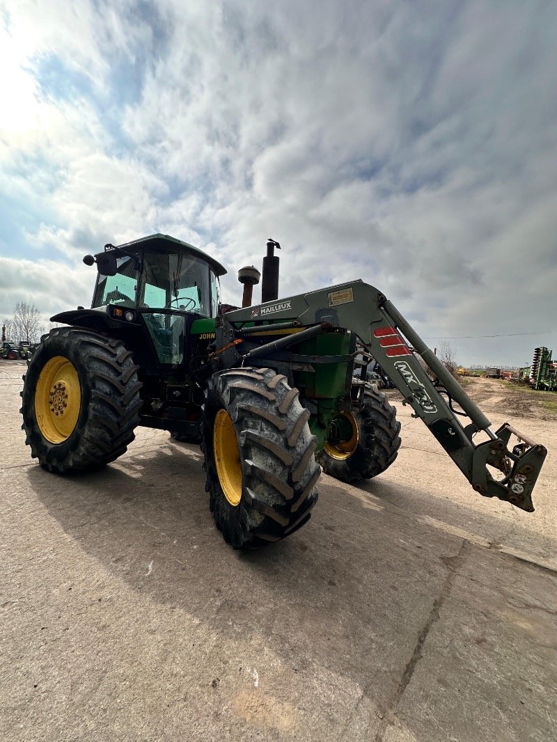 Traktor typu John Deere 4055, Gebrauchtmaschine v Liebenwalde (Obrázek 8)