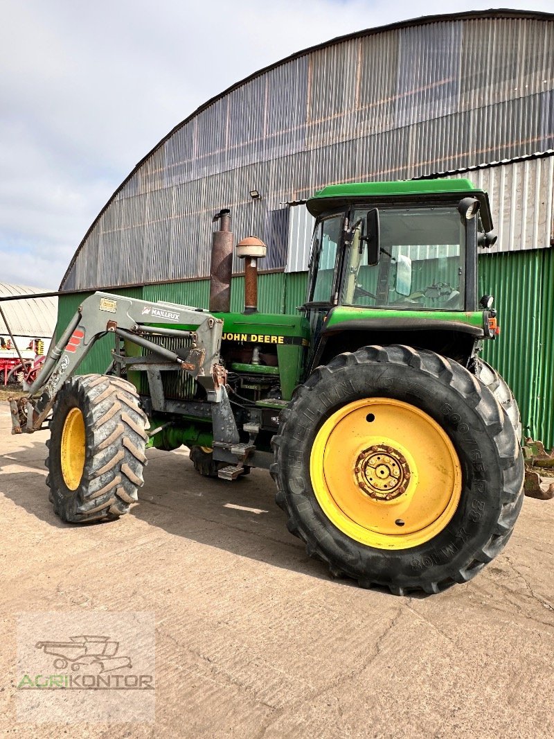 Traktor Türe ait John Deere 4055, Gebrauchtmaschine içinde Liebenwalde (resim 11)