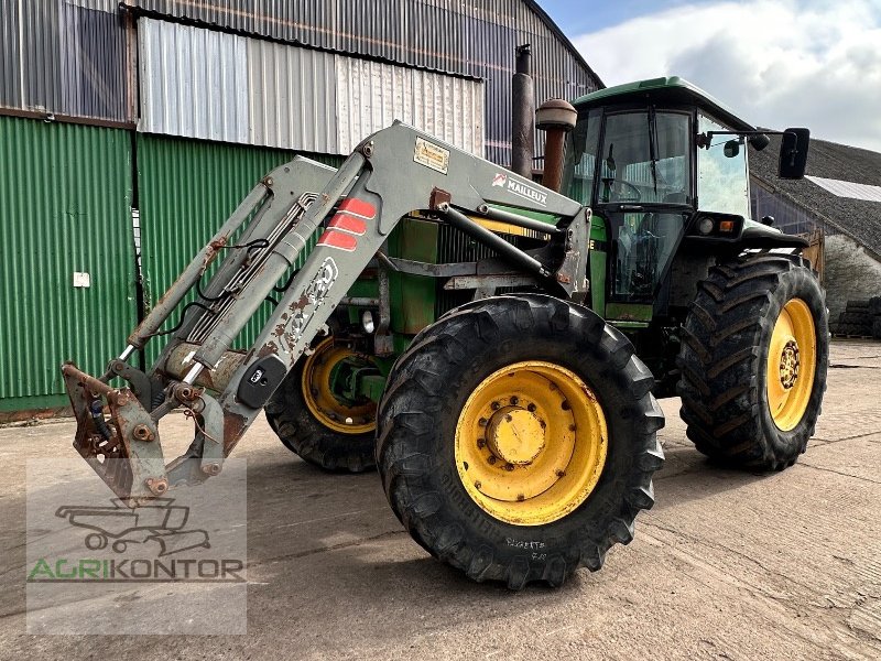 Traktor типа John Deere 4055, Gebrauchtmaschine в Liebenwalde (Фотография 1)