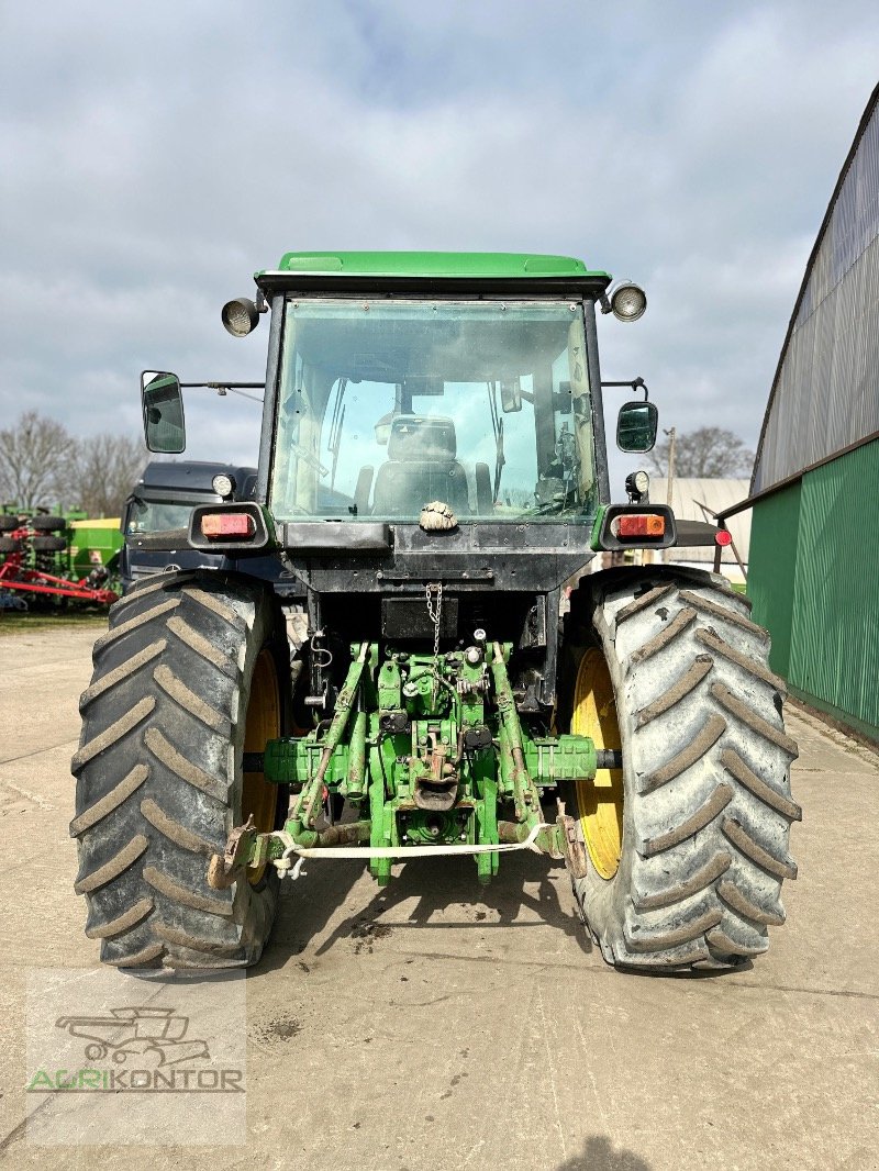 Traktor des Typs John Deere 4055, Gebrauchtmaschine in Liebenwalde (Bild 10)