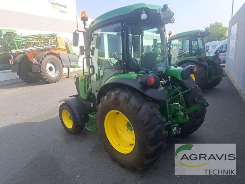 Traktor typu John Deere 4066 R, Gebrauchtmaschine v Melle-Wellingholzhausen (Obrázek 4)