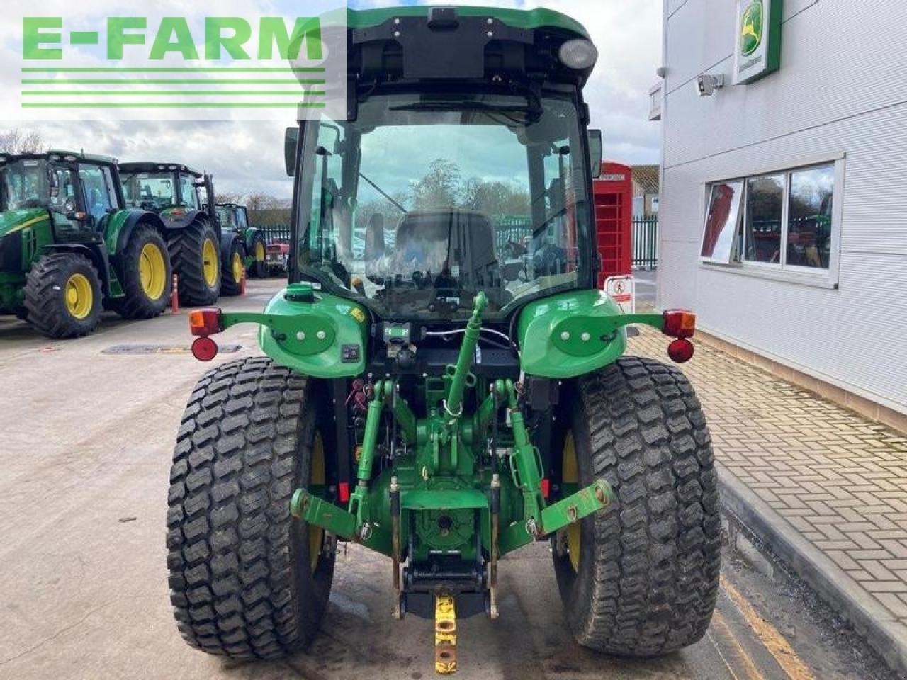 Traktor a típus John Deere 4066r compact tractor, Gebrauchtmaschine ekkor: THAME (Kép 4)