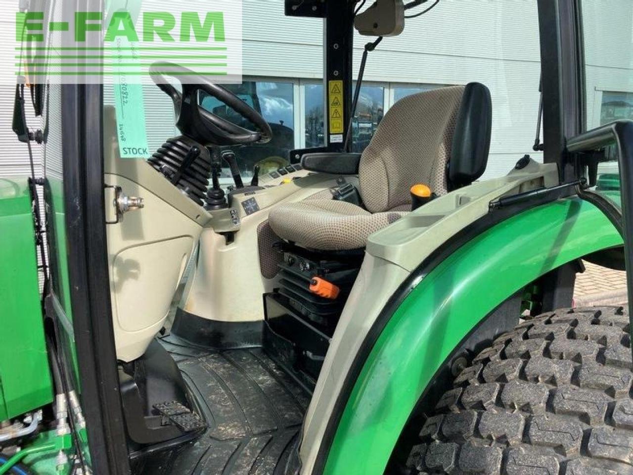 Traktor a típus John Deere 4066r compact tractor, Gebrauchtmaschine ekkor: THAME (Kép 9)