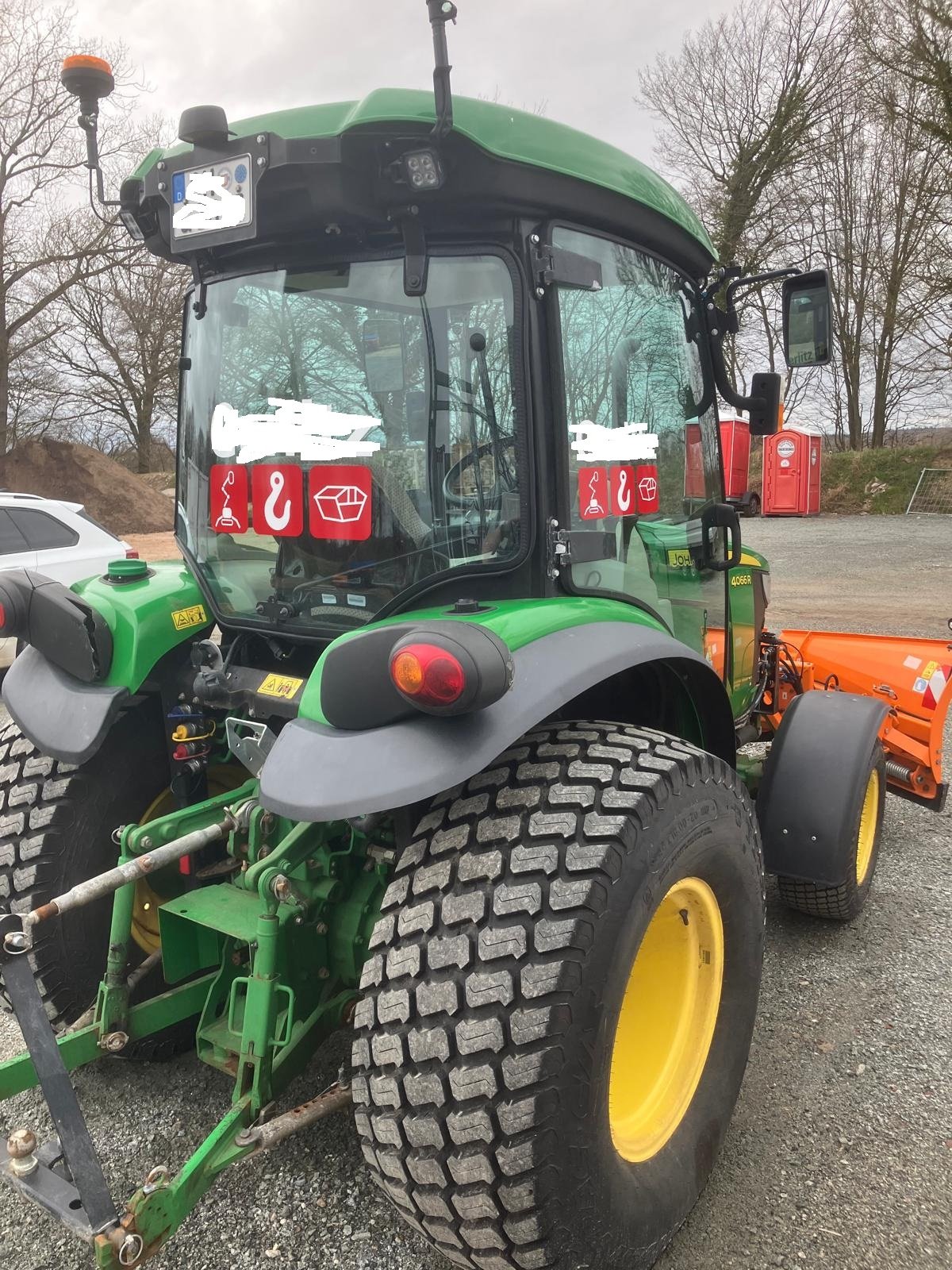 Traktor του τύπου John Deere 4066R, Gebrauchtmaschine σε Eutin (Φωτογραφία 4)