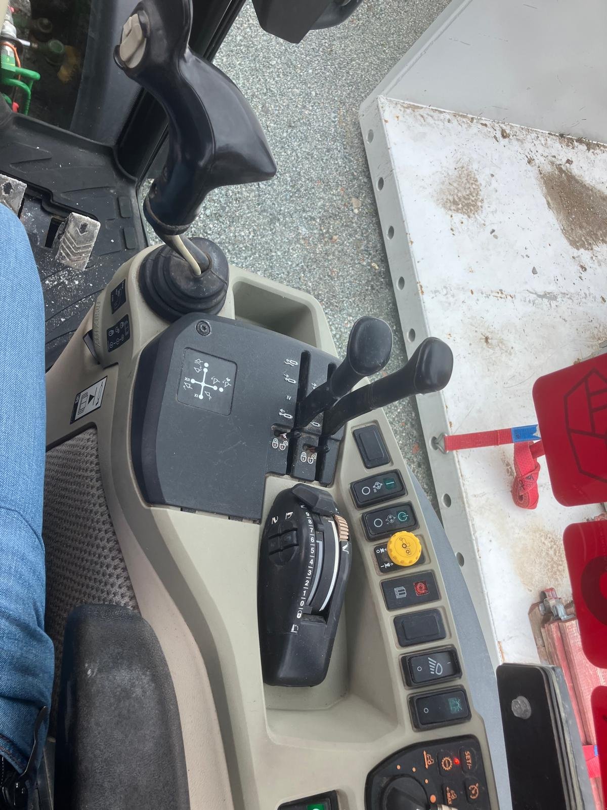 Traktor του τύπου John Deere 4066R, Gebrauchtmaschine σε Eutin (Φωτογραφία 26)