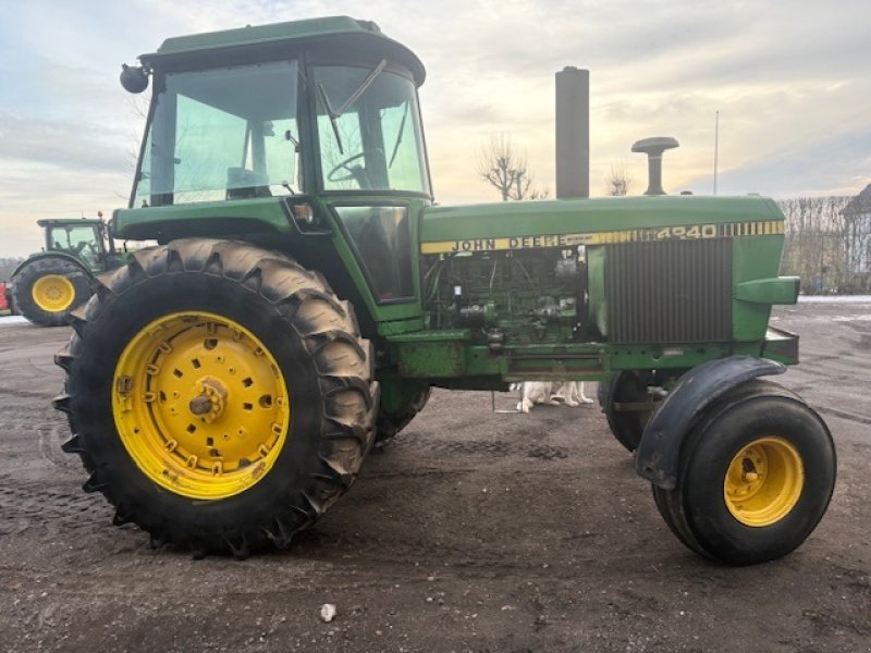 Traktor του τύπου John Deere 4240 STÅR HELT ORIGINAL I LAK OG ALT, Gebrauchtmaschine σε Dronninglund (Φωτογραφία 5)