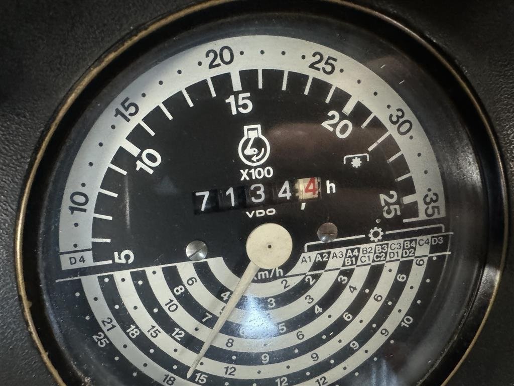 Traktor от тип John Deere 4350, Gebrauchtmaschine в Haderup (Снимка 23)