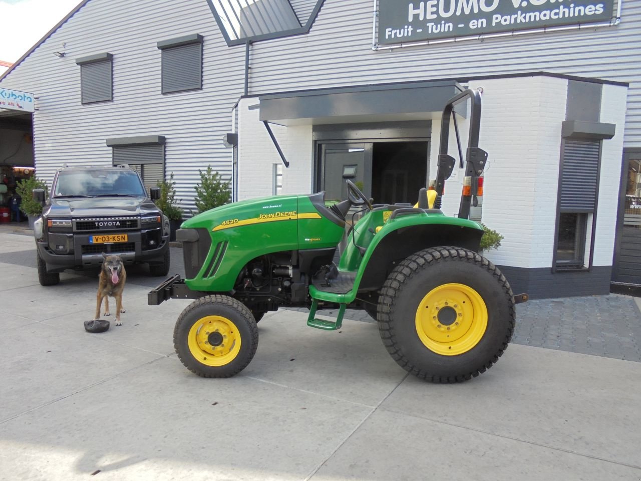 Traktor of the type John Deere 4520, Gebrauchtmaschine in Hedel (Picture 1)