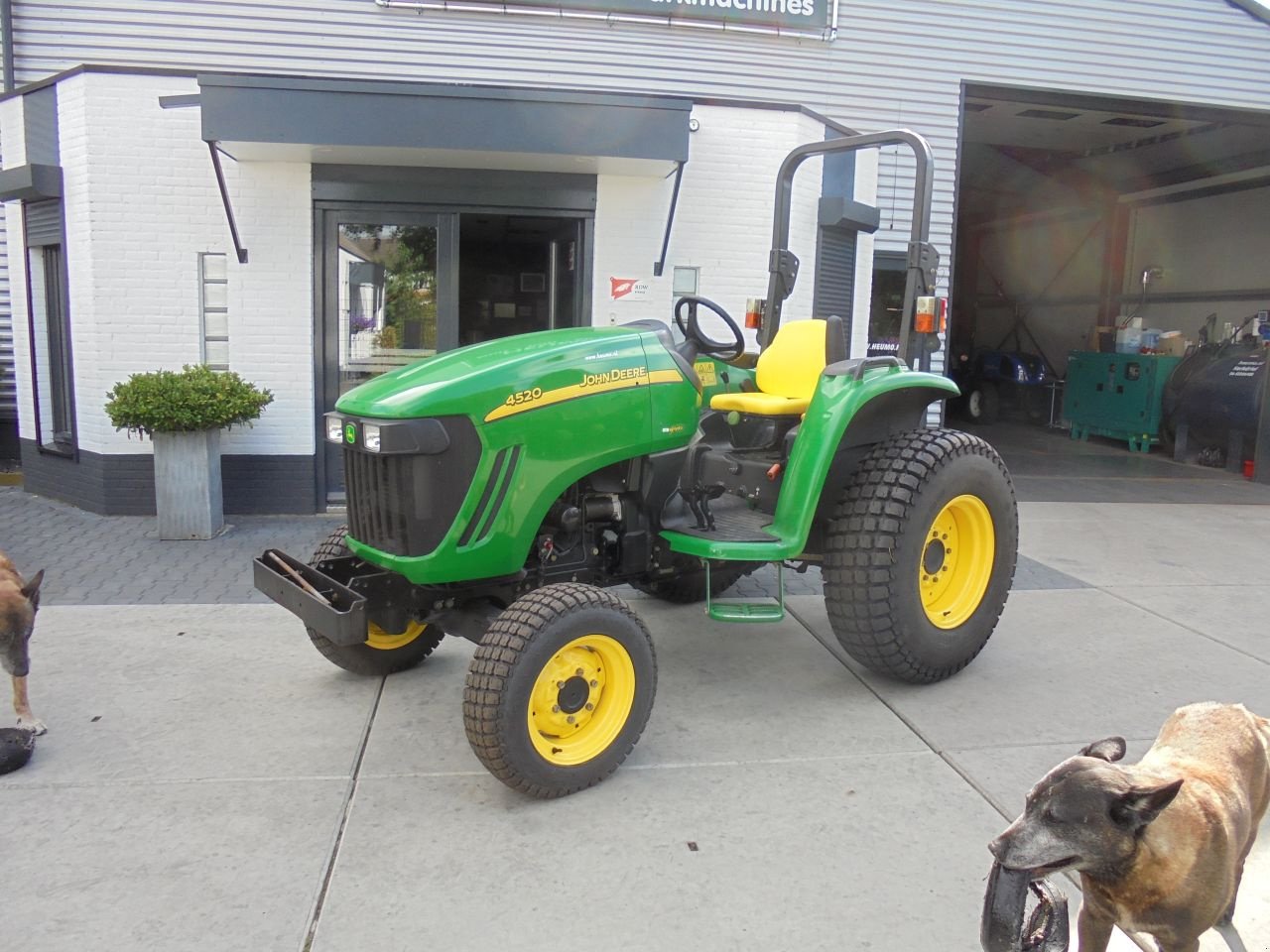 Traktor of the type John Deere 4520, Gebrauchtmaschine in Hedel (Picture 5)