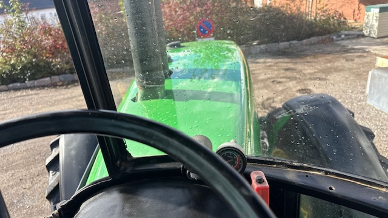 Traktor des Typs John Deere 4755 MED FRONTLIFT, LUFTANLÆG, NYE DÆK FOR, Gebrauchtmaschine in Dronninglund (Bild 23)