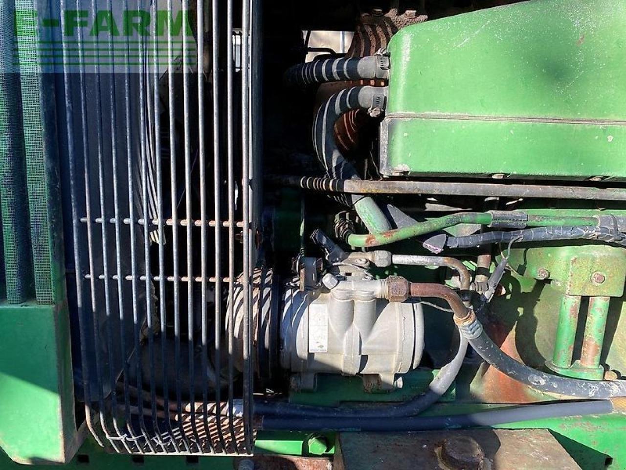 Traktor типа John Deere 4755, Gebrauchtmaschine в SZEGED (Фотография 17)