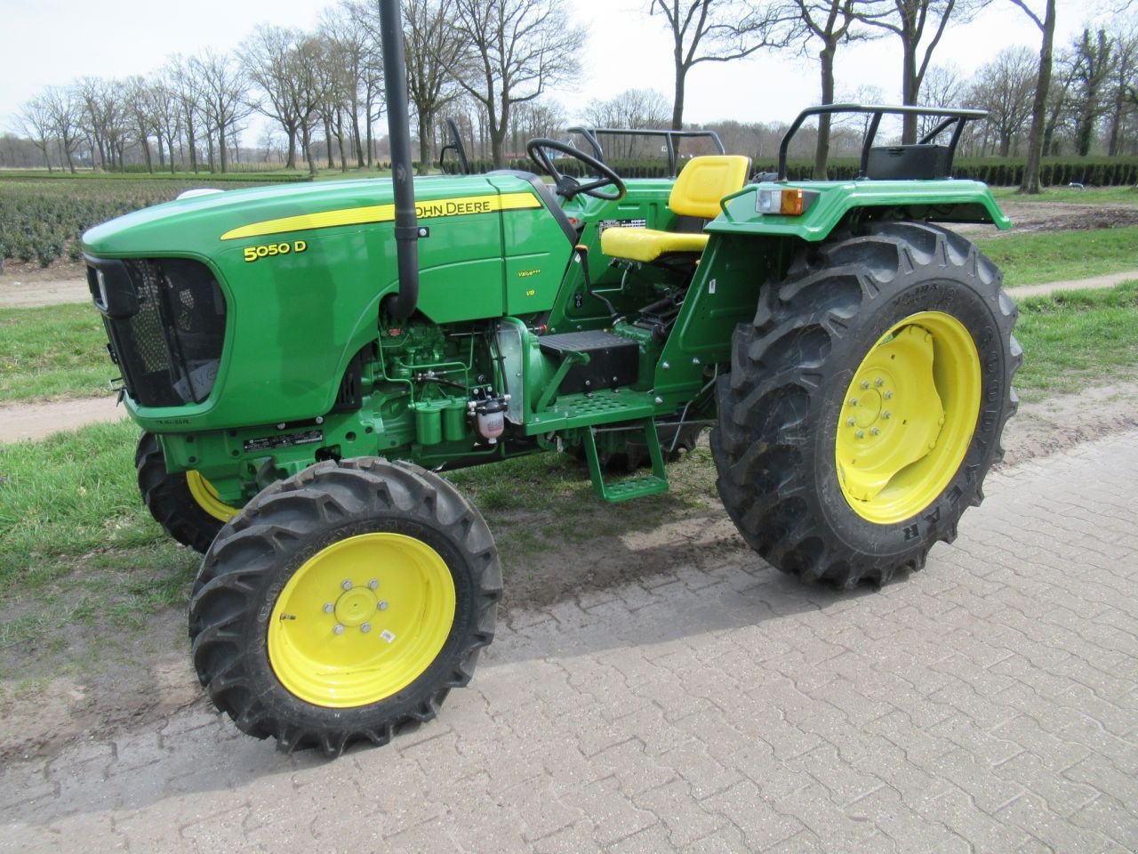 Traktor tipa John Deere 5050 d 4x4, Gebrauchtmaschine u Borne (Slika 7)