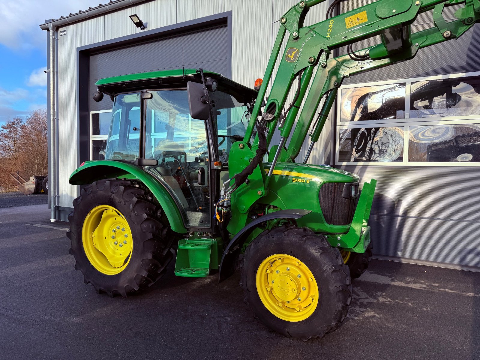 Traktor Türe ait John Deere 5050 E, Gebrauchtmaschine içinde Falkenstein (resim 4)